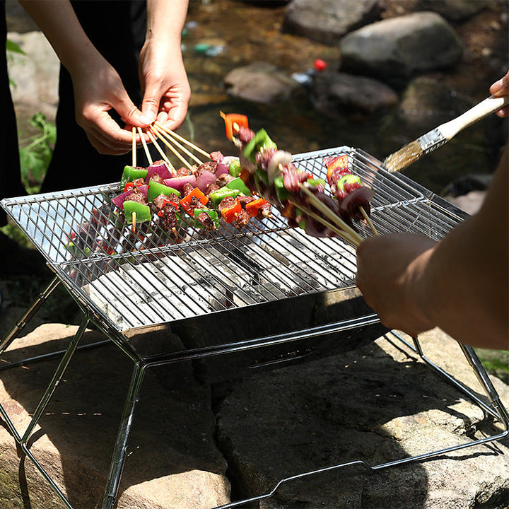 Elevate Your Outdoor Experience with the Portable Foldable Medium Grill